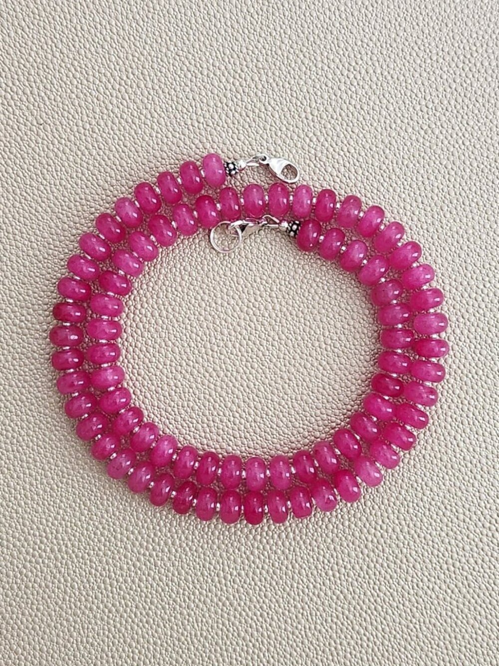 FUCHSIA COLORED JADE NECKLACE--10"